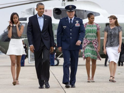 Obama Leaves DC For Massachusetts Island Vacation