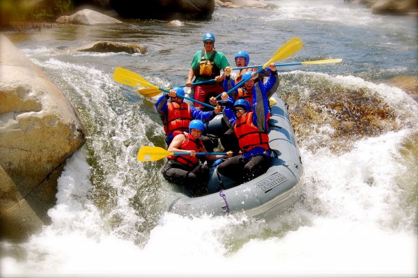 What To Expect From White Water Rafting