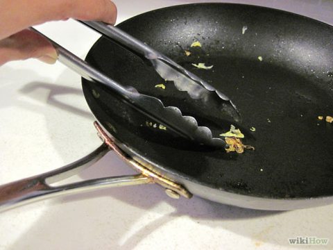 3 Home Remedies to Keep Your Non-Stick Pans Clean