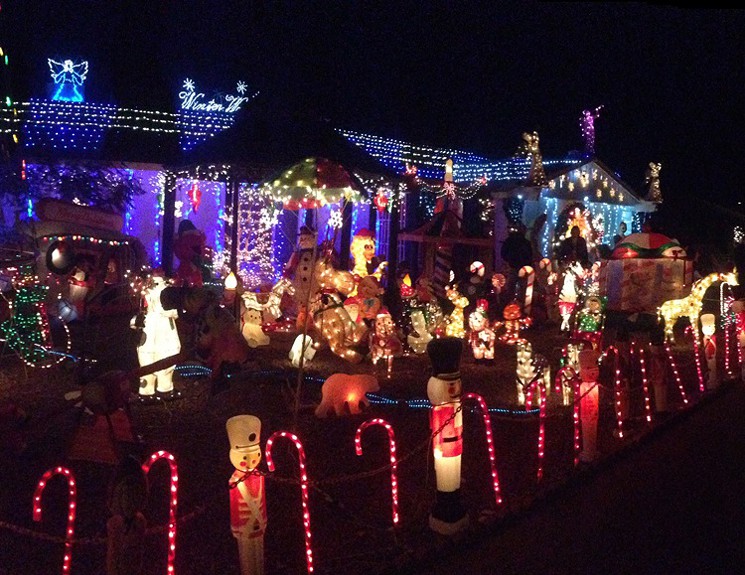 Holiday Light Tour around Phoenix - MUST Be Experienced