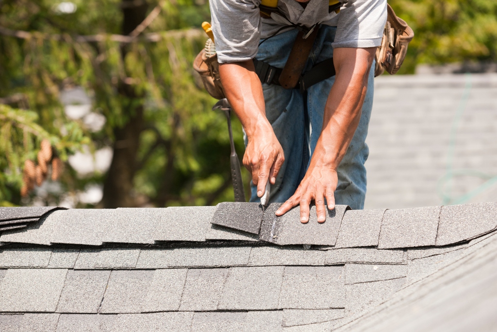 Finding The Right Roofers For Your Critical Times